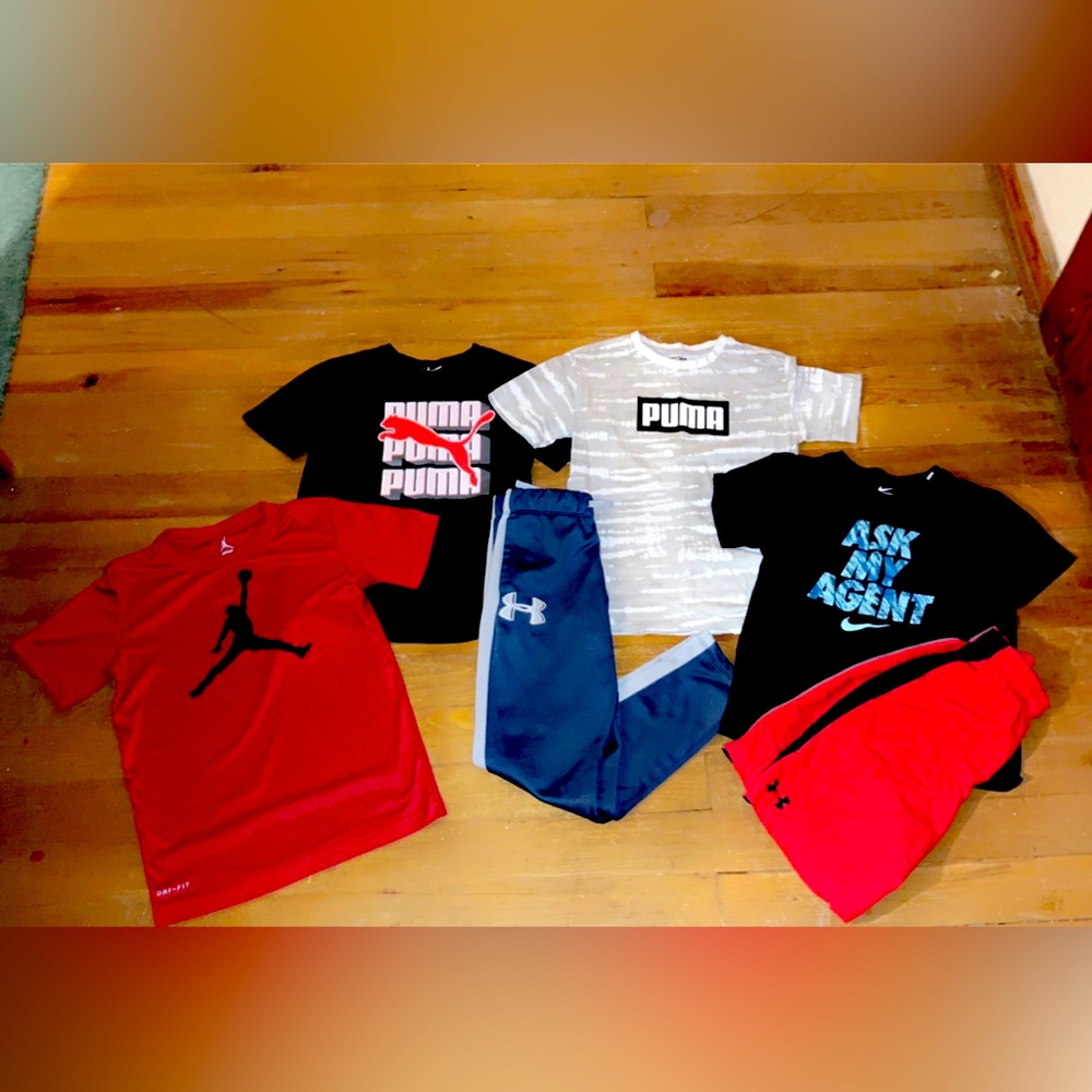 Boys Youth Medium Lot. Great shape!